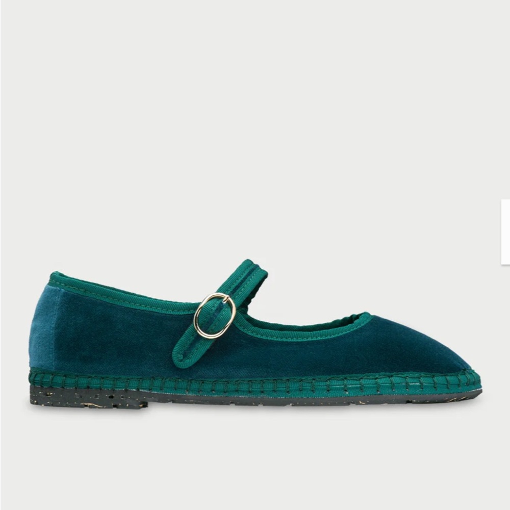 Elegant Green Velvet Mary Jane Shoes